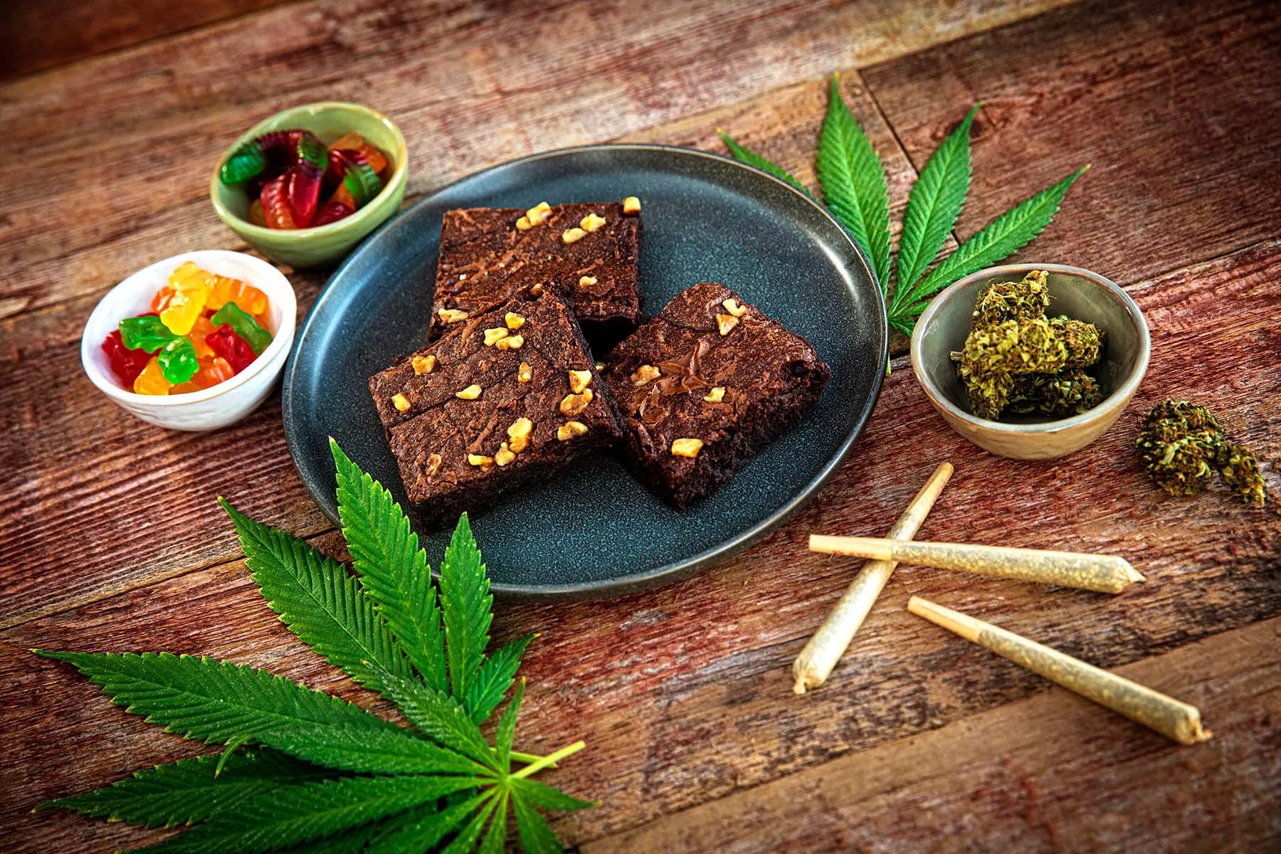 Bağlantı: Eğer Marihuana Beni Uyutursa, Neden Bilim Söylüyor ki O Etki Etmiyor?